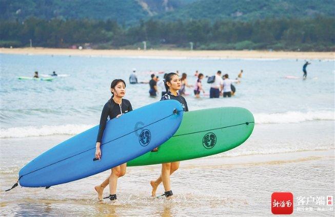 高龄女星生娃痛楚：大S癫痫发作，霍思燕大出血，章子怡涨奶